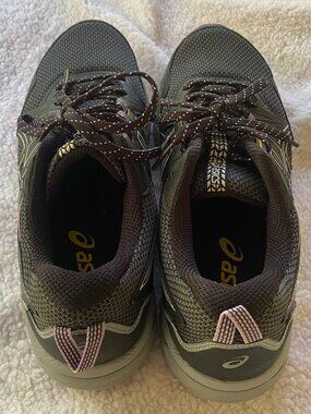 Women's Black Asics Running Shoes Size 8.5